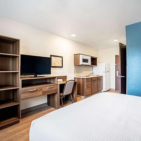 Woodspring Suites Naples Golden Gate Buitenkant foto