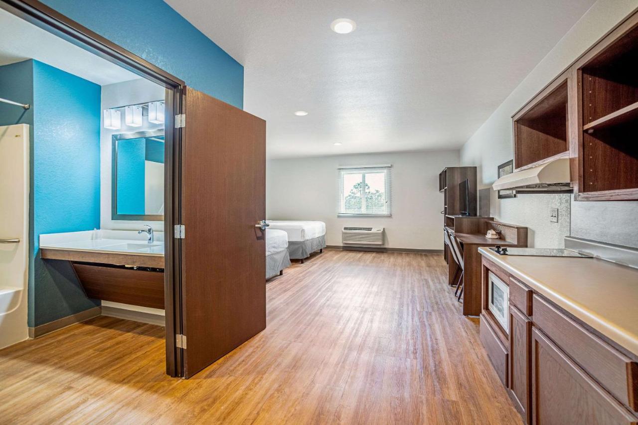 Woodspring Suites Naples Golden Gate Buitenkant foto
