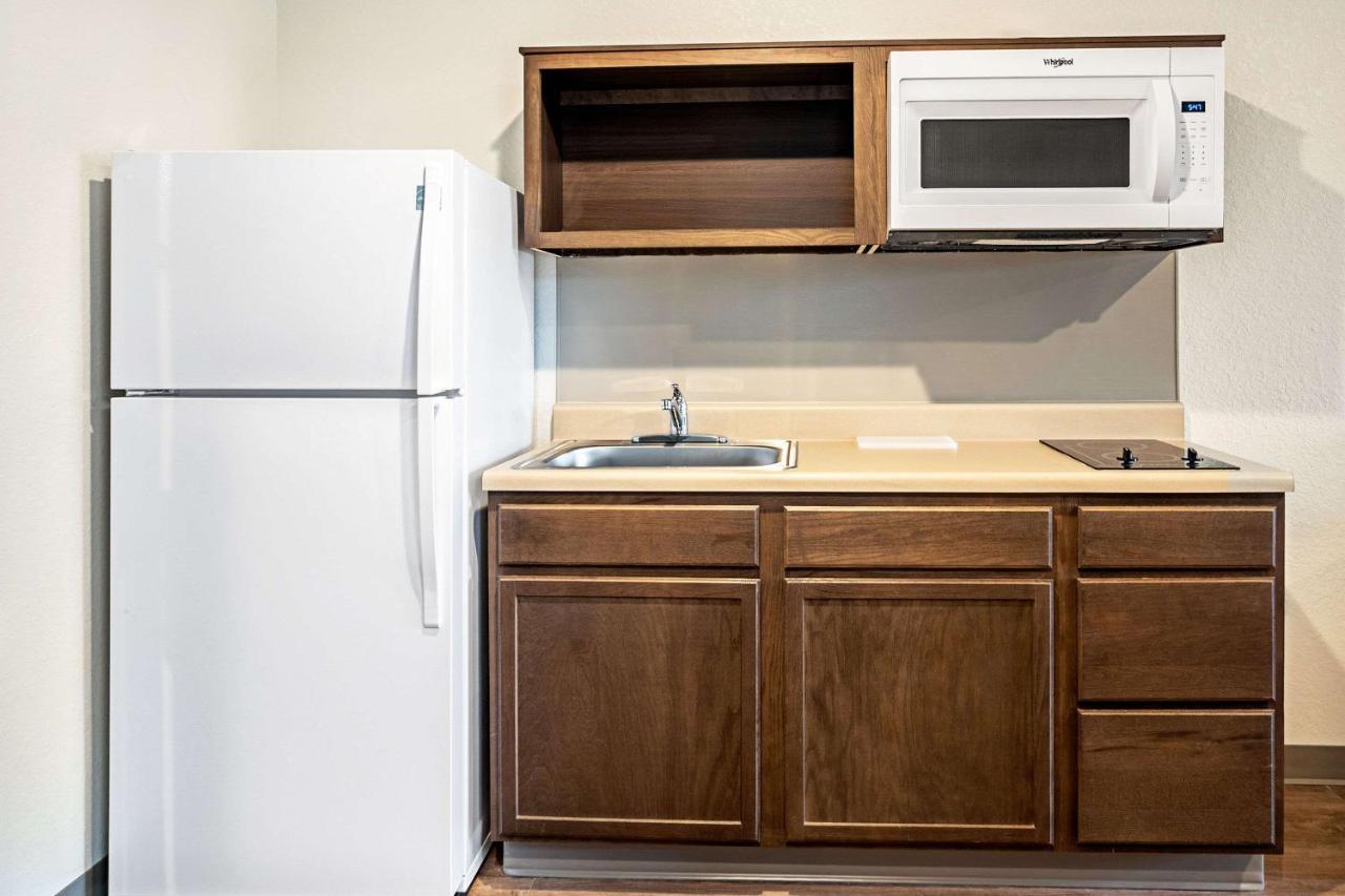 Woodspring Suites Naples Golden Gate Buitenkant foto